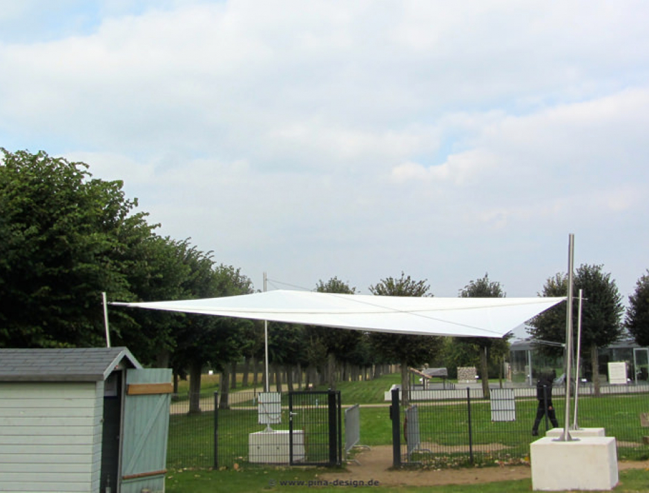 Xanten LVR-Archäologischer Park Sonnensegel auf Freifläche