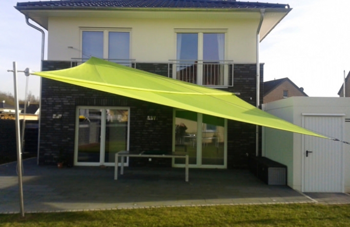 Krefeld Sonnensegel auf Terrasse