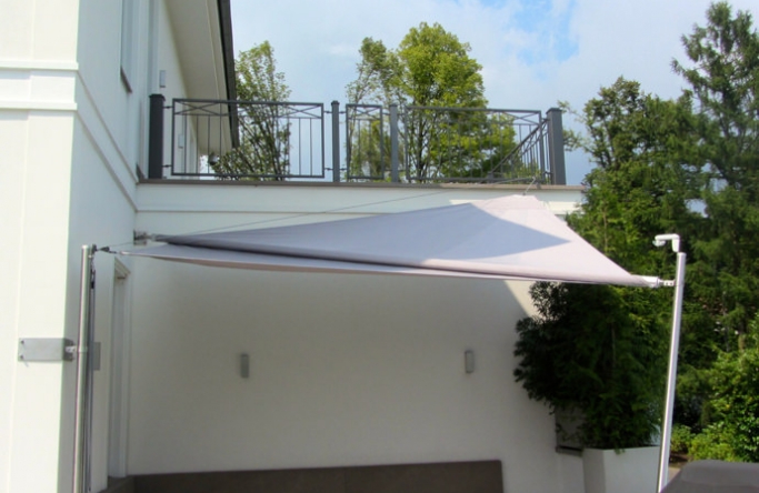 Essen – Sonnensegel über Hausterrasse